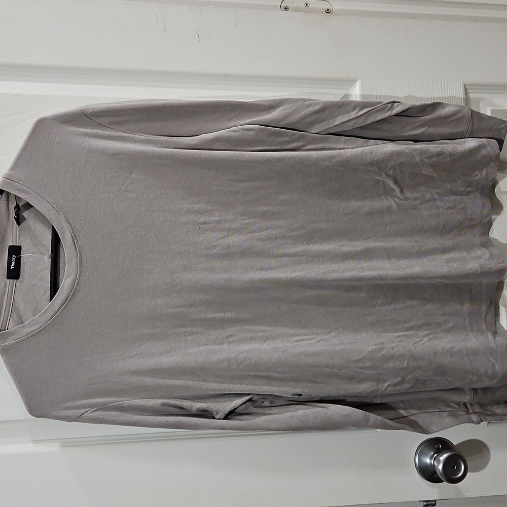 Theory Light Gray‎ Long Sleeve Tee Size Large